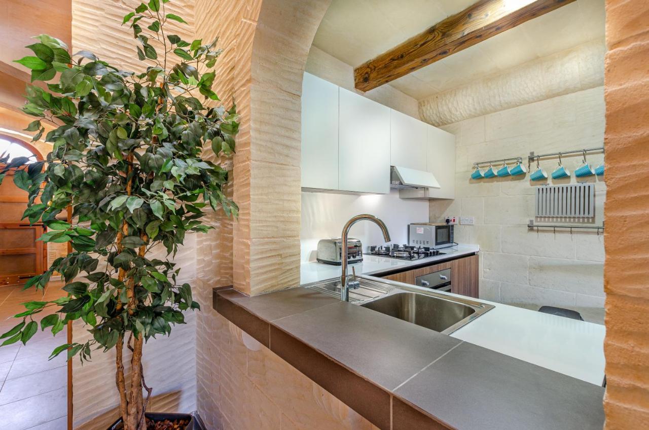 Villa A Popular Pet Friendly With A Pool, Gozo *
