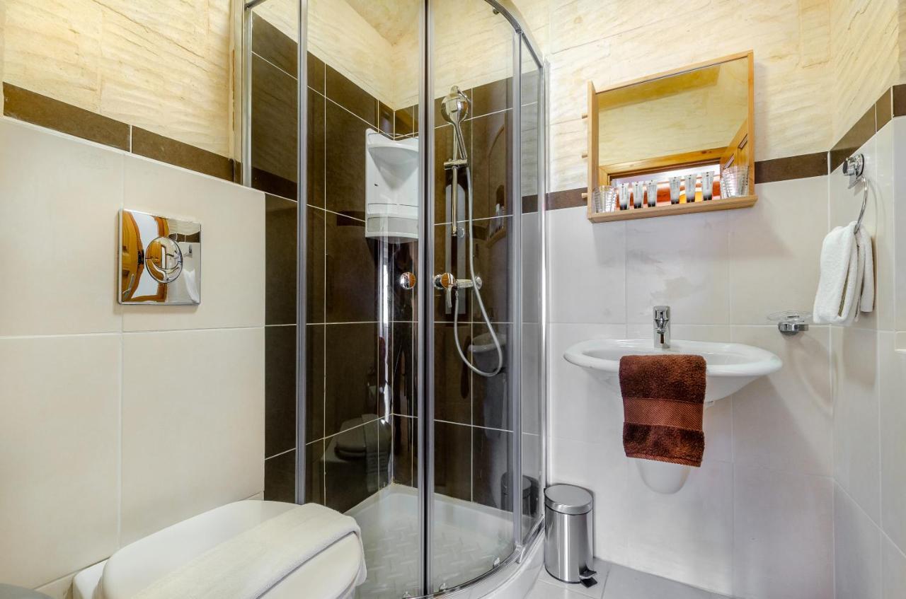 A Popular Pet Friendly With A Pool, Gozo *